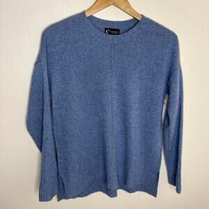 C by Bloomingdales Blue Crew Neck Pull Over Sweater XS